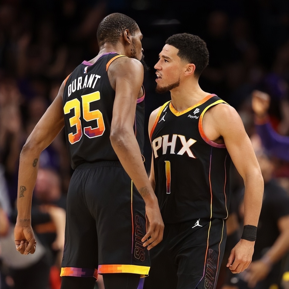 JackeyLove焦点对战,德约科维奇与40激战掘金分钟,重返赛场胜负难料!引发球迷热议的简单介绍 JackeyLove焦点对战,德约科维奇与40激战掘金分钟,重返赛场胜负难料!引发球迷热议的简单介绍