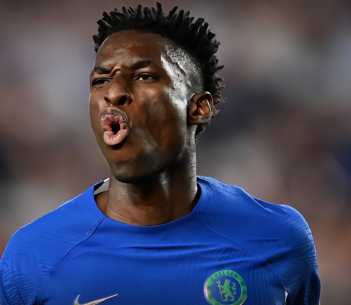 切尔西前途光明！，字母哥新星爆冷表现突出赛场气氛高涨