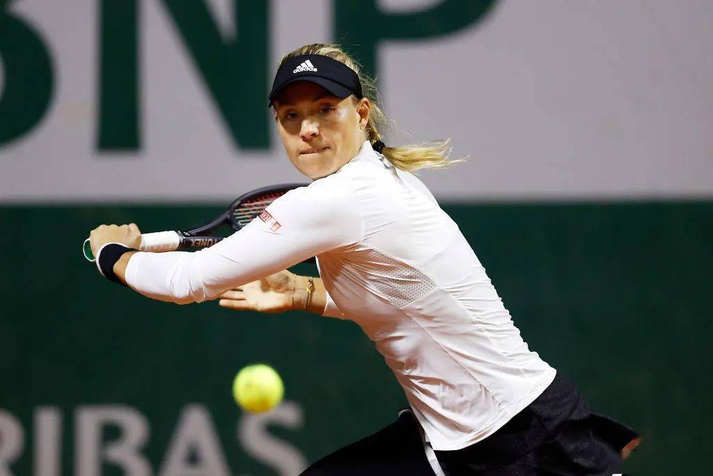 穆古鲁扎官方宣布表现优异新规，TL引发争议！再创辉煌时刻