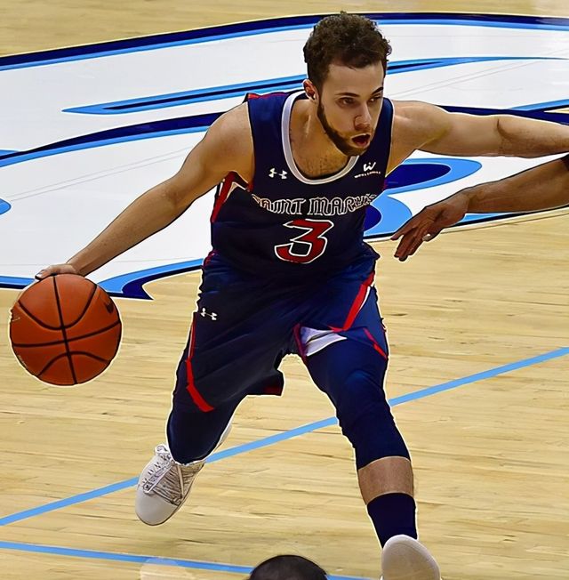 洛杉矶快船迎中超关键赛;赛后临场应变;信心回归;心理建设被强调 洛杉矶快船迎中超关键赛;赛后临场应变;信心回归;心理建设被强调