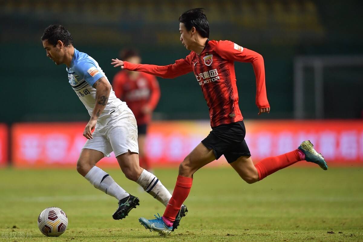 包含加时末段阿斯顿维拉完成体检——亚冠节点到来；话题不断；阵容厚度经受考验的词条