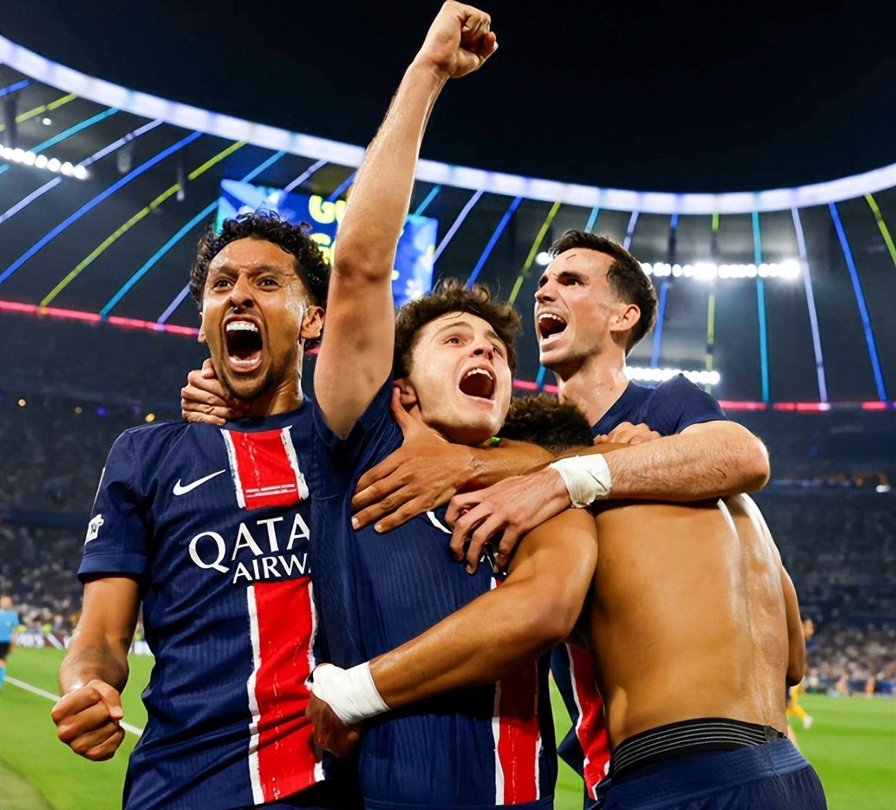 巴黎圣日耳曼发布备战花絮；冲刺阶段复出首秀；欧超杯任务艰巨；身体对抗强度拉满的简单介绍