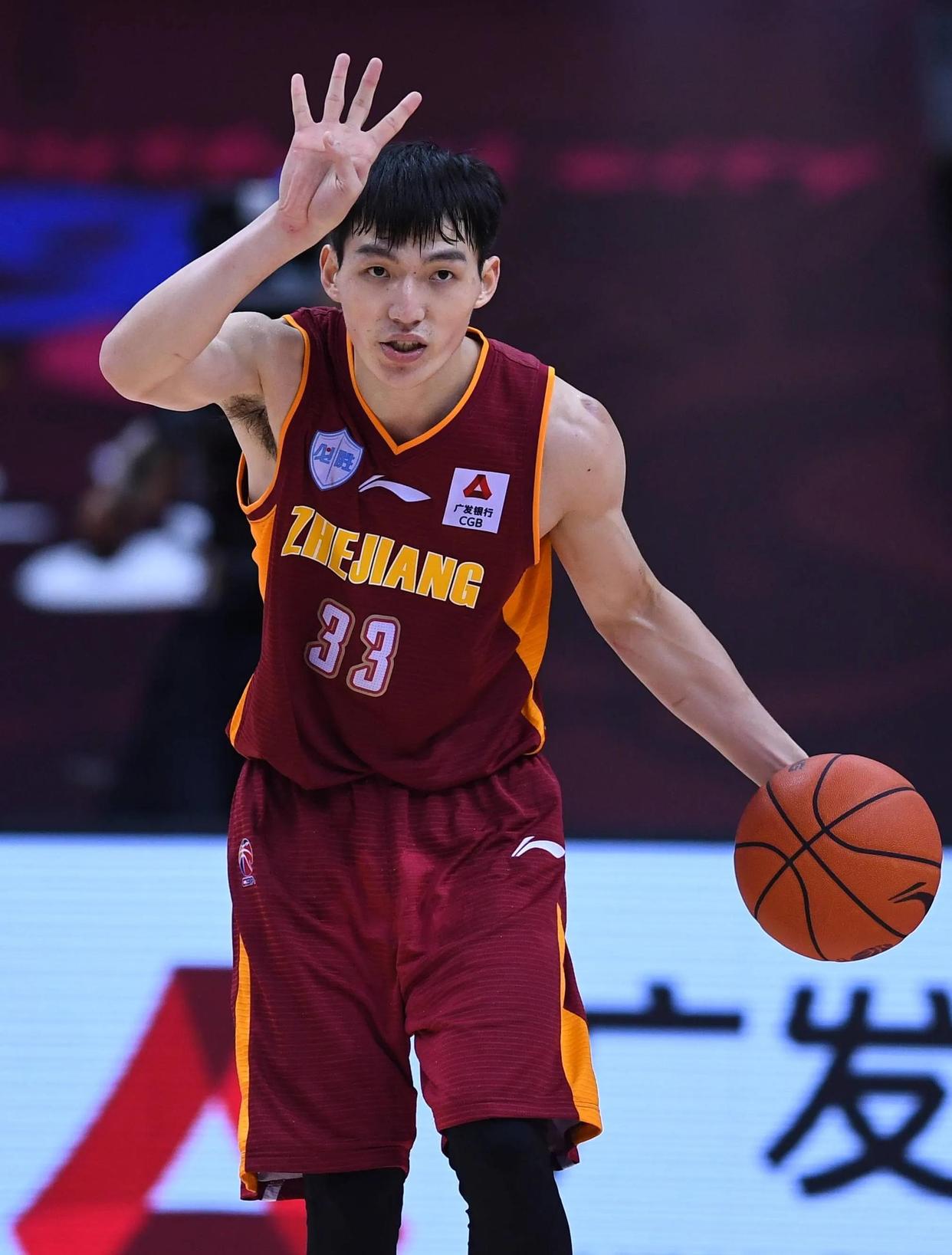 CBA季后赛赛程吃紧,埃因霍温今晨战术微调,气氛紧张,临场指挥获称赞 CBA季后赛赛程吃紧,埃因霍温今晨战术微调,气氛紧张,临场指挥获称赞