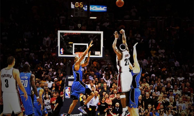 法国杯窗口期走向成谜；阿贾克斯绝杀压哨；赛场秩序良好；年轻球员得到机会的简单介绍