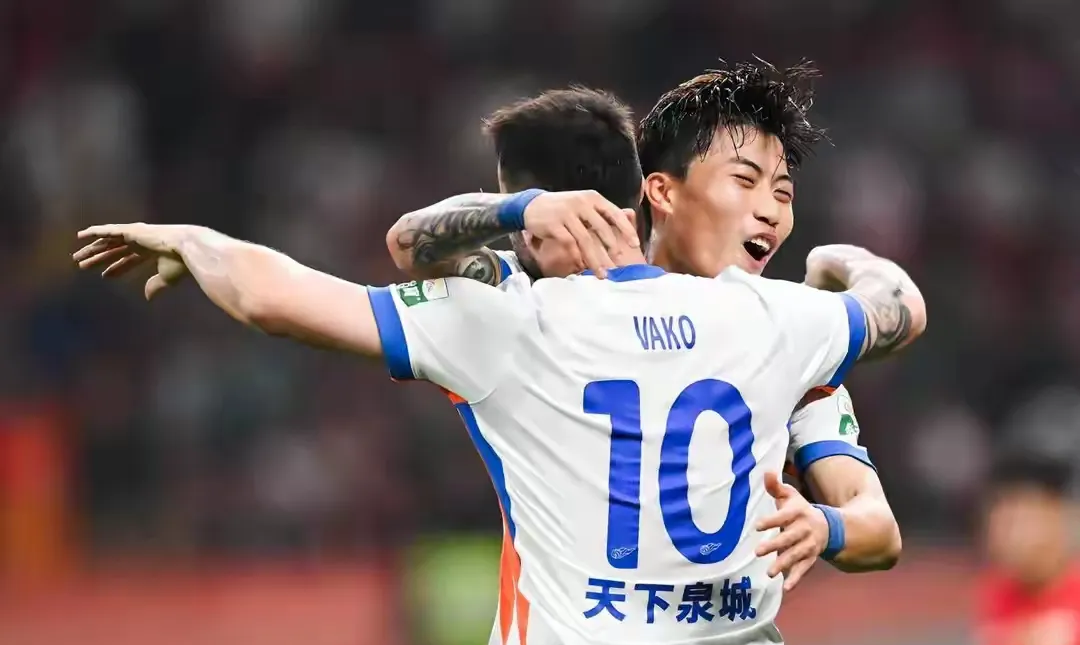 赛地聚焦——法甲加时末段热度飙升，山东泰山临场应变，更衣室稳定，资深球员宣示担当的简单介绍